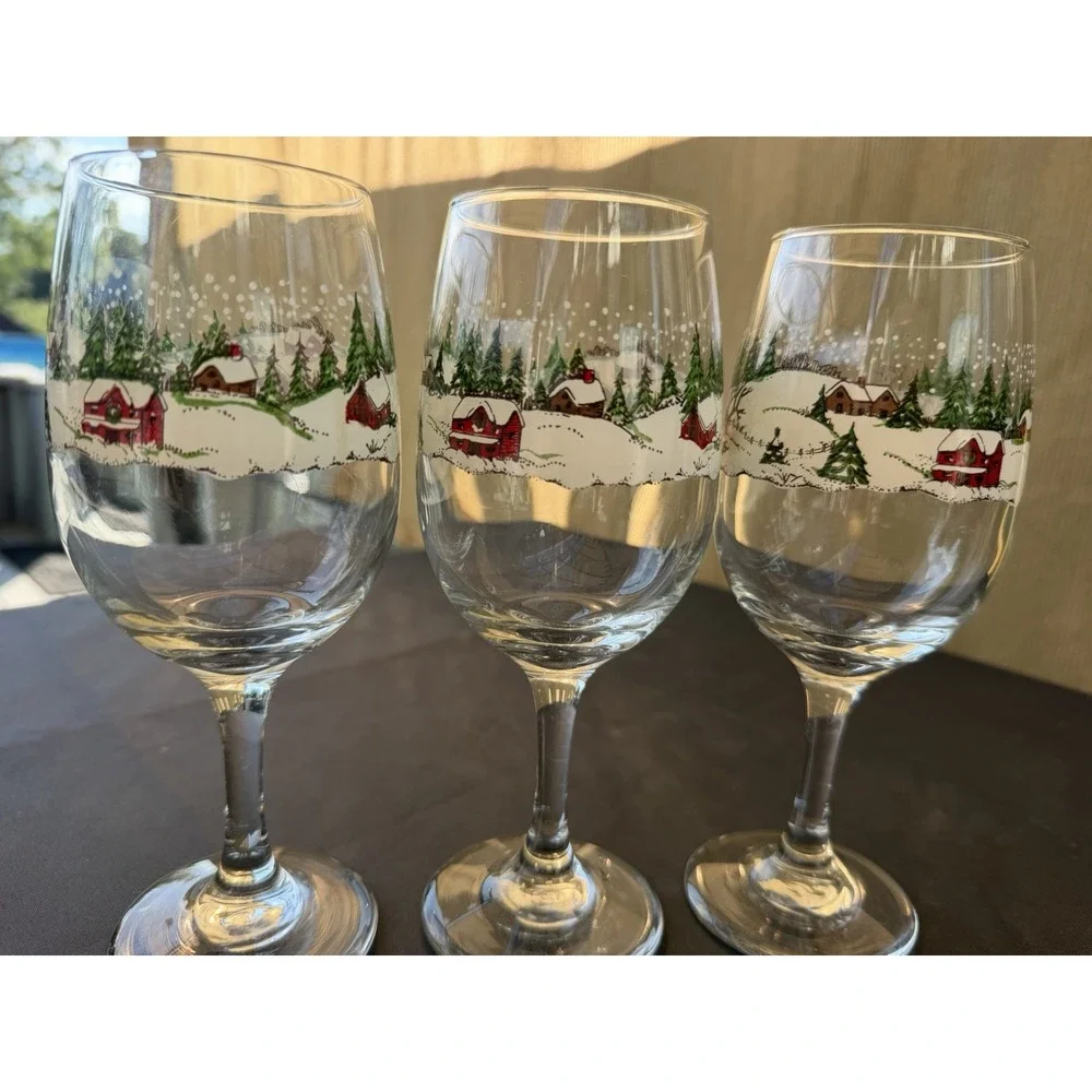 Libbey WINTER VILLAGE Se of 3 Glass WINE GOBLETS Snow Winter Holiday Scene